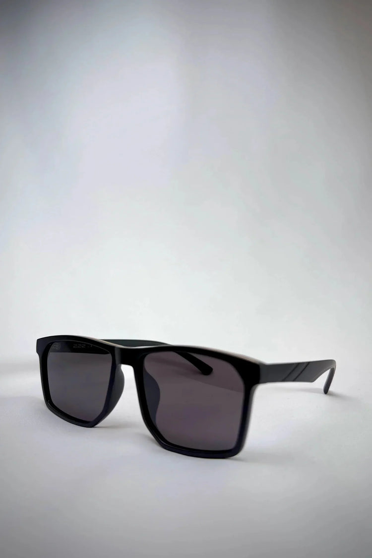 BETELGEUSE - MATTE BLACK - FAMILYWEAR