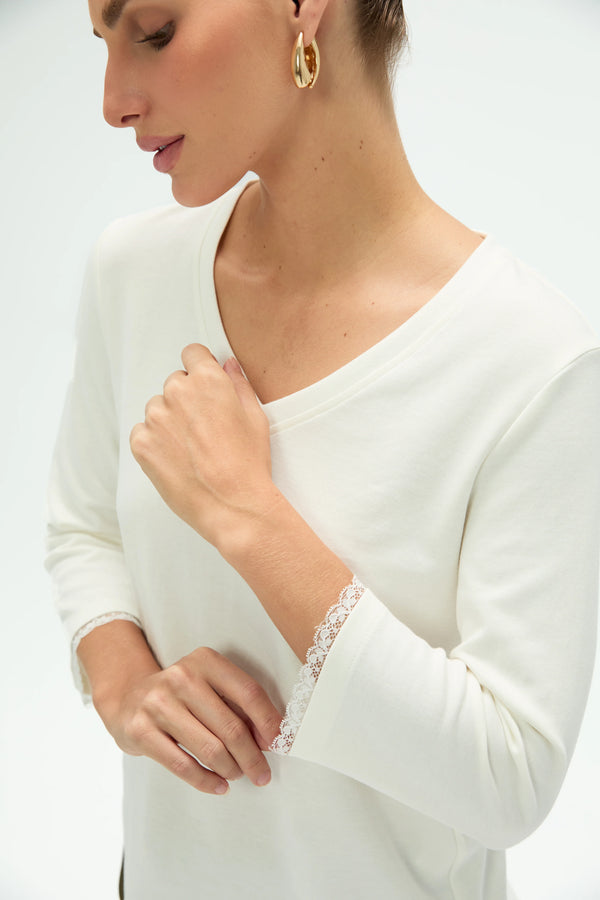 Women’s Everyday V-Neck Top - FAMILYWEAR