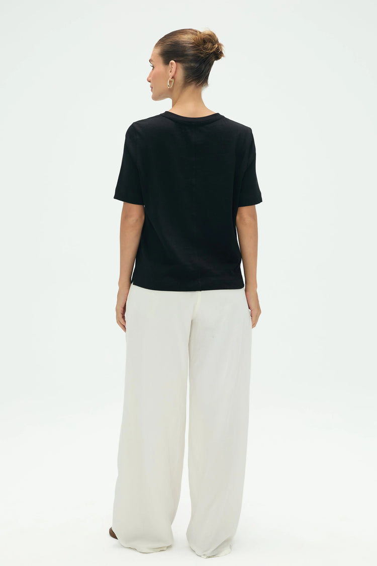 Women’s Modern Essential Crewneck Tee - FAMILYWEAR