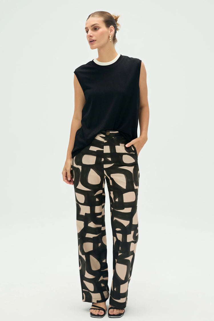 Women’s Relaxed Muscle Tank - FAMILYWEAR