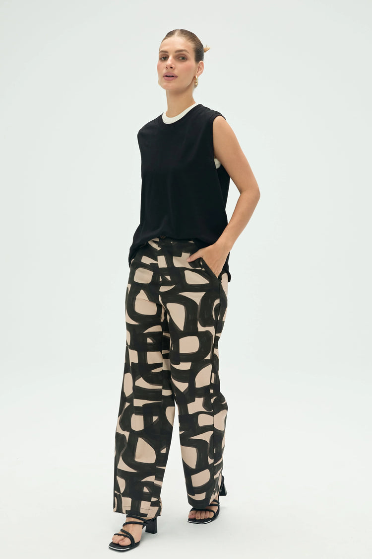 Women’s Relaxed Muscle Tank - FAMILYWEAR