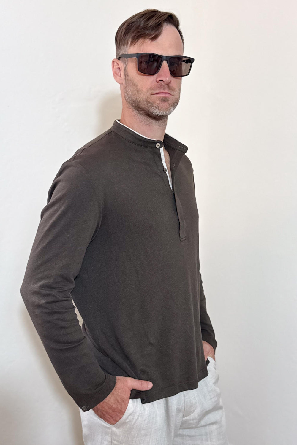 Men’s Cotton Linen Button-Neck Henley - Espresso