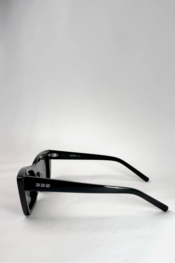 AQUILA - BLACK